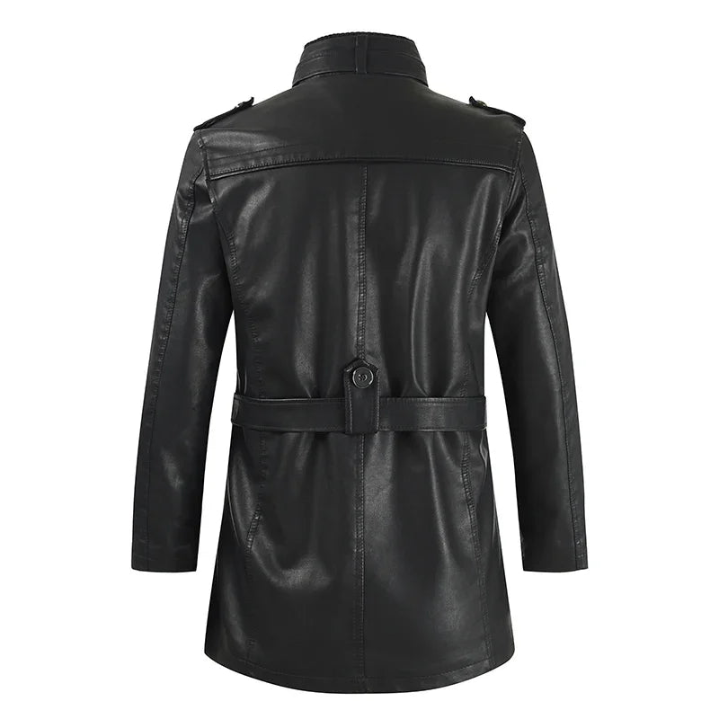 Elegante chaqueta motera larga de cuero